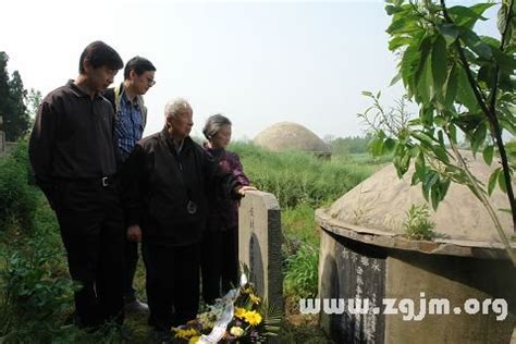 夢見別人掃墓|解夢專家談掃墓夢